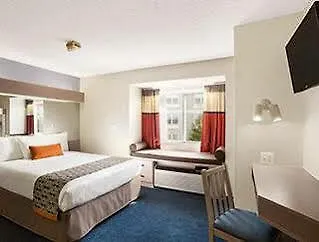 Microtel Inn By Wyndham Louisville East